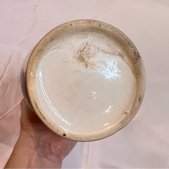 VINTAGE | hand painted floral studio pottery flower vase - Picture 5 of 9